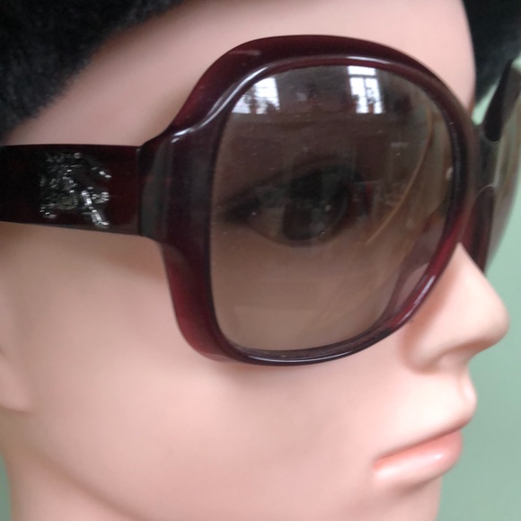 Burberry Accessories - Burberry B 4058 Oversized Sunglasses